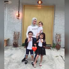 Film jadul yurike parastika (ratu bom s3x) rajawali dari selatan. Video Tipulah Tak Sedih Zura Kongsi Perasaan Jadi Bekas Madu King Coco Kisah Dunia