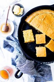 If you can get hold of whole grain corn grits, your cornbread will have much more flavor. Vpr94ogeq5eccm
