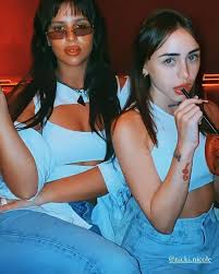 Antes de anunciar su relación con trueno, nicki nicole mantenía un noviazgo con otro de los artistas urbanos del momento, el también argentino khea —que acaba de lanzar culo, junto a lola indigo—. Nathy Peluso Lali Y Nicki Nicole Explotaron La Noche De Madrid Ibero Show