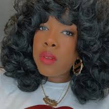 Hi everyone. Does anyone offer classes for beginners.