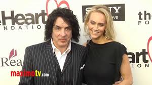 She has not disclosed other birth details such as the birth date and birth year. Kiss Paul Stanley And Erin Sutton Heart Foundation Gala Arrivals Youtube