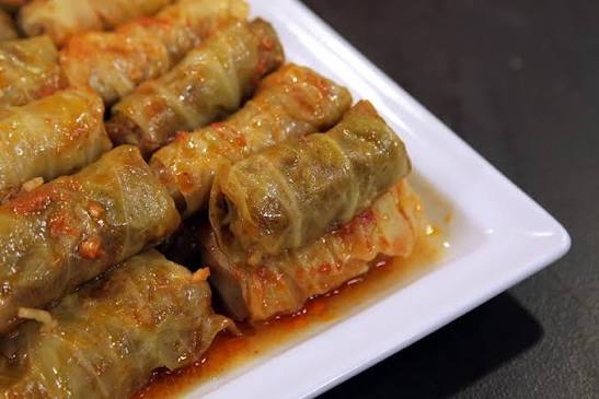 Meat-Stuffed Cabbage Rolls
