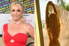 Britney Spears Posts Nude Photo of Herself, with a Strategically Placed  Rose Emoji, amid Continued Concern from Fans