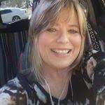 Rhonda Putman's Instagram, Twitter & Facebook