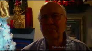 Ninety-year-old man displays 400,000 Christmas lights for his wife