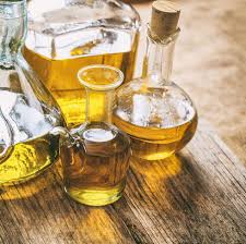 What S The Difference Between Canola Oil And Vegetable Oil Types Of Cooking Oil Vegetable Oil Canola Oil