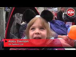 Santa Claus parade hits Toronto streets