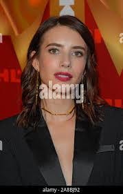 Mia Barron's Instagram, Twitter & Facebook