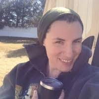 Rosalyn Pitts's Instagram, Twitter & Facebook