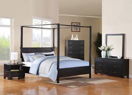 Select luxurious, comfortable, and folding canopy daybed at alibaba.com to spend quality, leisure time. Schwarzes Himmelbett Im Klassischen Stil In Der Modernen Ara Schlafzimmer Ein Paradies Fur Alle Wir Konne Canopy Bedroom Sets Canopy Bedroom Canopy Bed Frame