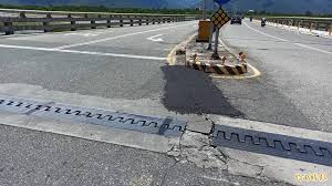 Jun 15, 2021 · 【地震快訊】 發震時間： 110年6月14日23時44分52秒 中央氣象局發布顯著有感地震最新消息，今(14)日23時44分，發生芮氏規模4.0有感地震，震央位置在花蓮縣政府西南方 14.5 公里 (位於花蓮縣壽豐鄉)，震源深度12.3公里。 Zpr7eqkk0d3nmm