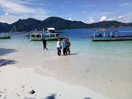 Kombinasi sempurna pada arsitektur bangunan sebagai istana peninggalan dari kerajaan deli pada jaman itu hingga disebut istana putri hijau. 10 Foto Pantai Pasir Putih Lampung Tiket Masuk Lokasi Fasilitas Travelingan Net