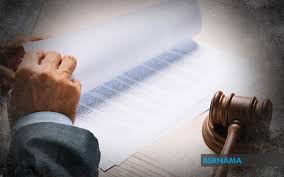 Free online translation from french, russian, spanish, german, italian and a number of other languages into english and back, dictionary with transcription, pronunciation, and examples of usage. Bernama Bekas Timbalan Pengerusi Eksekutif Syarikat Bebas Tuduhan Miliki Maklumat Dalaman Saham