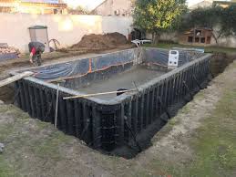 Construction D Une Piscine Desjoyaux De 7x3 5 Metres Sur Poussan Dans L Herault Entreprise De Construction De Piscine Desjoyaux A Frontignan Piscines Desjoyaux