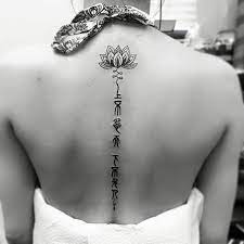 4da851327d26fe090653384bceb564a0 Jpg 640 640 Spine Tattoos Tattoos Spine Tattoo