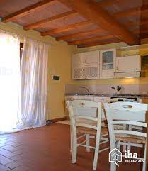 Marina di grosseto, via del parco, grande appartamento in villa, 90 mq., cucina grande, sala grande con camino, due camere da letto grandi, bagno grande e nuovo, due terrazze grandi, giardino bilocale fronte mare marina di grosseti affitto. Agriturismo In Affitto A Marina Di Grosseto Iha 7538