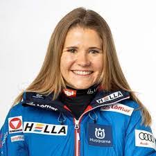 Danielle Boudrot's Instagram, Twitter & Facebook