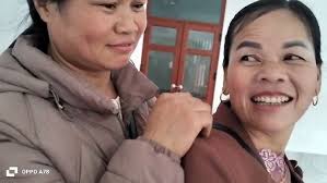 Đàn tính ,tháp mười đẹp nhất bông sen trình bày “Đàm Trung”nghe rất hay .