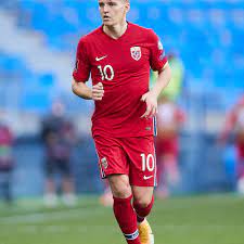 Martin odegaard made liverpool confession way before arsenal transfer links. Rumor Mongering Martin Odegaard On Liverpool S Radar The Liverpool Offside