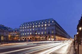 Reynaud holds a marketing and a management master degree from celsa. Resumen Sfl Acoge La Sede Parisina De Hugo Boss En Louvre Des Entreprises Business Wire