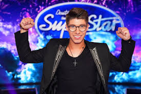 Die jury von dsds 2019 (16. Dsds 2019 Sieger Ist Davin Herbruggen Geissen Irritiert Mit Gruss Derwesten De