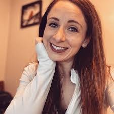 Melissa Teter's Instagram, Twitter & Facebook