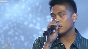 TINGNAN: Iba talaga ang galing ng Pinoy! Mula Top 20, pasok na sa Top 9 ang  Pinoy singer na si Chris Alonzo sa Italian talent show na “The Coach.”  Kinanta ni Alonzo