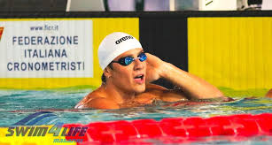 Nei 100 rana nicolò martinenghi ha stabilito il. Nuoto Nicolo Martinenghi Mostruoso Record Italiano 50 Rana Gia Nelle Qualifiche Del Mattino Swim4life Magazine