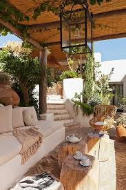 Quel Type De Meuble Pour Votre Jardin De Style Rustique Maison Contemporaine Rustik Stil Ales