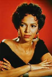 What is the name of the actress who died at 95?