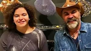 Check spelling or type a new query. La Impresionante Voz De La Hija De Lucerito Cantando Junto A Su Papa Manuel Mijares Meganoticias