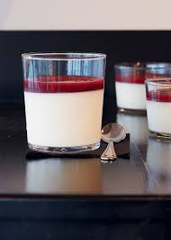Panna Cotta Au Coulis De Fruits Rouges Coulis De Fruits Recette Panacotta Coulis Fruits Rouges