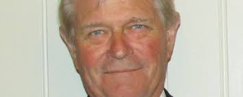 Nr. 3 Høsten 2015 43. årgang .rgang Distriktets DSS'er er i full gang med  EI, sammen med sine storembedsmenn