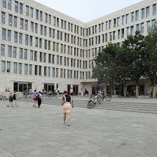 Der campus liegt im stadtteil westend nordwestlich der innenstadt von frankfurt am main. Campus Westend Der Goethe Universitat Referenzen Verostone