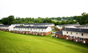 A 1 bedroom apartment on average will cost you $608 and ranges from $358 to $780. Ronez Manor Low Income Apartments 1948 Wilkes Drive Springfield Oh 45503 Publichousing Com