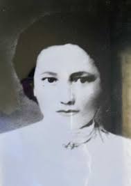 Rose Lamorte's Instagram, Twitter & Facebook