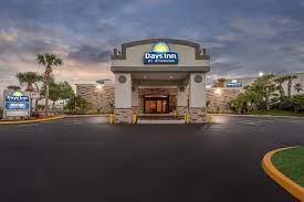 Days inn operates as a prominent motel chain in the united states. Days Inn By Wyndham Orlando Conv Center International Dr Orlando Fl Hotels