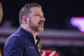 Ole Miss extends Chris Beard after 20-win season