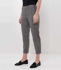 Calça Xadrez Feminina Preta E Branca Calca Feminina Em Xadrez Principe De Gales Com Bolsos Marca Cortelle Tecido Poliviscose Composicao 64 Poliester 34 Viscose E 2 Elas Calca Xadrez