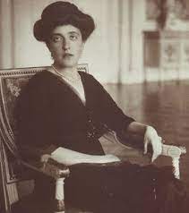 Portre, bakıcının kocası de , bir yahudi bankacı ve şeker üreticisi tarafından yaptırılmıştır. Adele Bloch Bauer I By Gustav Klimt Galleryintell