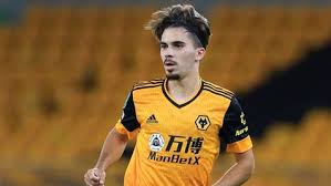 Vitinha is a crucial signing and an integral component in our recruitment plan for this summer, said wolves executive chairman jeff shi. Vitinha No Wolves Sem Clausula Obrigatoria Mas Nao Volta Fc Porto Jornal Record