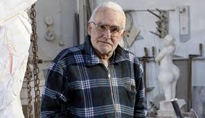 O escultor era irmão do diplomata e escritor josé cutileiro. Joao Cutileiro 73 Anos Escultor Domingo Correio Da Manha