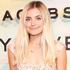 Influencer Aspyn Ovard, 27, files for divorce