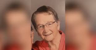 Alice Tedrow's Instagram, Twitter & Facebook