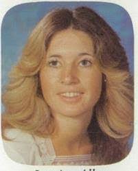 Jeannine Norton's Instagram, Twitter & Facebook