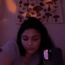 Marisa Hager's Instagram, Twitter & Facebook