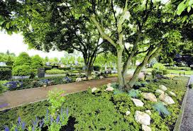 Fax 0911 94 88 77 50. Schwetzingen Der Garten Der Erinnerung Wurde Erweitert Nachrichten Aus Der Metropolregion Rhein Neckar Rnz