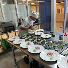 Esta rama de la gastronomía consiste en conseguir alimentos con texturas diferentes y agradables y nuevas presentaciones utilizando toda una nueva generación de ingredientes naturales. Sebastian Alejandro Rancagua Libertador General Bernardo O Higgins Estudiante De Gastronomia Internacional Ofrece Clases Basicas De Cocina Y Pasteleria Tecnicas Manipulacion Conservacion Correcta De Alimentos Y Recetas De Internet