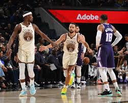 Steph Curry, Warriors use 2nd half explosion to blow out Kings - Yahoo  Sports