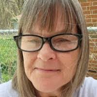 Mariana Willis's Instagram, Twitter & Facebook